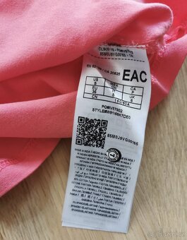 Nové dámské tričko Guess 36 - 4