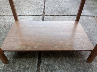 Konferenční stolek - 4