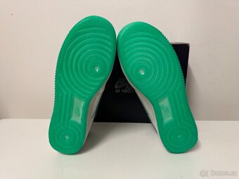 Nike Air Force 1 '07 PRM Patent Platinum Tint vel.44/28cm - 4