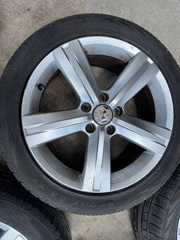 Sada kol 5 ks VW Passat B7 5x112 R17 235/45 R17 3AA601025E - 4