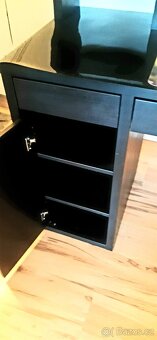 SET IKEA samostatně  stůl 800,-Kč/Police 600 Kč - 4