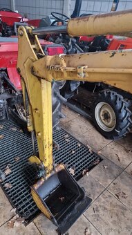 Minibagr komatsu pc 10 - 4