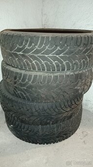 Dvě sady zimních pneu - 4