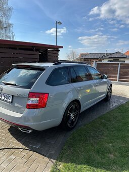 Škoda octavia 3 rs 2.0 tdi DSG - 4