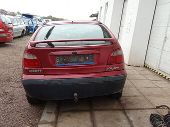 Renault Megane I 1,4 16V - náhradní díly - 4