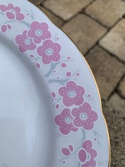 Sada porcelánových talířů - 4