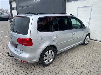 Volkswagen Touran 2,0 TDi 7 MÍSTNÉ Comfortline BlueMotion - 4
