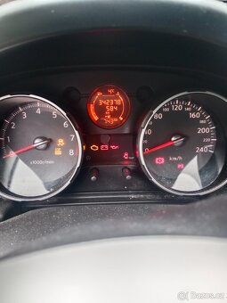 Nissan Qashqai - 4