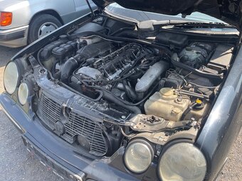 Náhradní díly na Mercedes W210 320CDI Kombi - 4