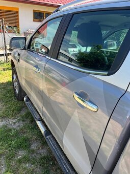 Ford Ranger Double Cab Limited 2.2.TDCi s nástavbou pro psy - 4