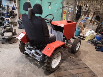 Domácí traktůrek motor Honda - 4