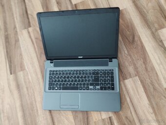 Acer Aspire E1-731 - 4