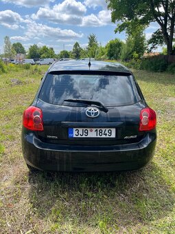 Auris 1.33i - 4