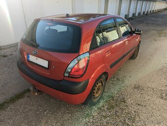 Kia Rio 1.4 16V - 4