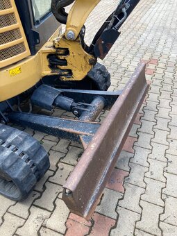 Mini bagr Caterpillar CAT 302.7D - 4