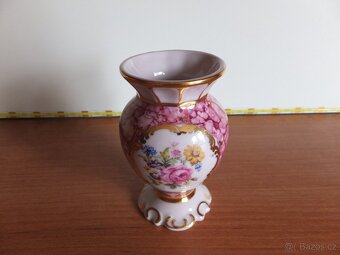 Růžový porcelán, krásná vázička č.3. znač. RD. - 4