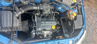 Opel Corsa C 1.0 12V Easytronic, r.v. 2002 – nepojízdné, na - 4