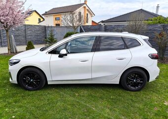 BMW Řada 2, 218d Luxury - 4