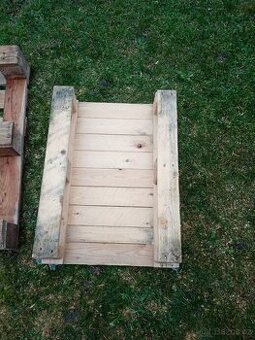 Dřevěné malé palety - 4