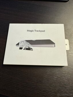 Apple Magic Trackpad (USB-C) – černý, jako nový - 4
