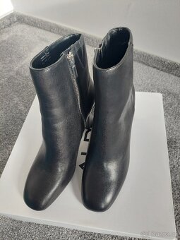Dámské kožené boty zn. Aldo - 4