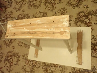 Bílý stůl nabízím - 4