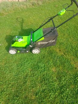 Elektrická sekačka + strunovka, komplet - 4