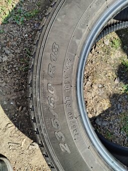 235/60/18 pireli - 4