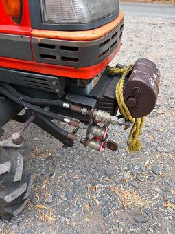 Malotraktor Kubota Aste 4x4. - 4