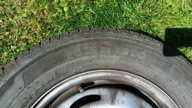 Letní pneu 195/70R15C na discích - 4