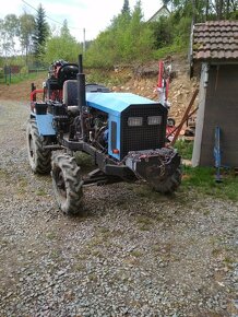 Traktor v3s 4x4 - 4