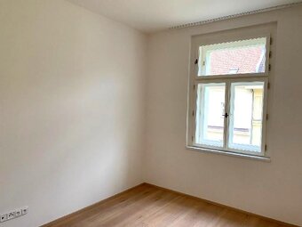 Zcela nový 2+kk, 43m2, P.7, Sternberkova - 4