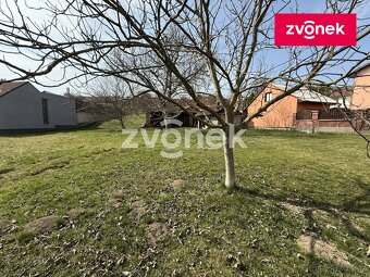 Pozemek Dobrkovice - centrum obce, pěkná a klidná lokalita - 4