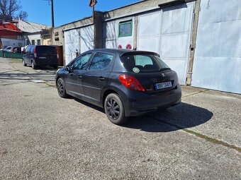 Peugeot 207 1.6HDi - 4