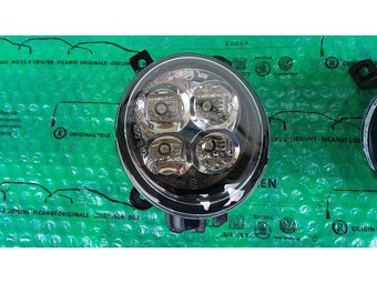 LED světlomety denního svícení pro vozy Škoda 5J0941067 + 5J - 4