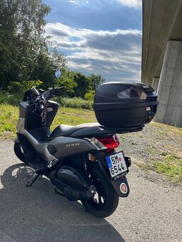 Skútr Yamaha N-Max 125 r.v. 2018 - 4