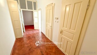 Pronájem byty 3+1, 99 m2 - Znojmo, náměstí Republiky - 4