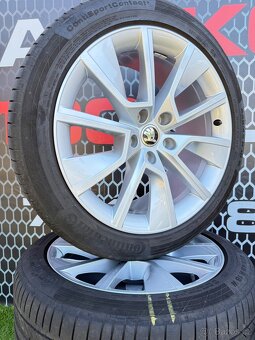 Škoda Superb 3 - 235/45 R18 LETNÍ ORIGINÁLNÍ SADA - 4