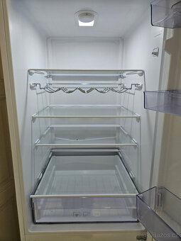 Lednice Beko RCSA 365 K30W - 4