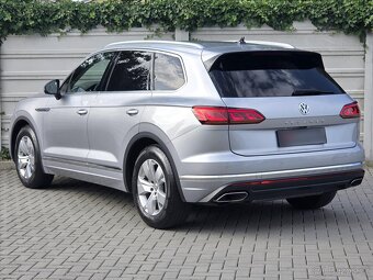 Volkswagen Touareg 3,0 TDi 210kW Atmosphere ČR 1.maj CR V6 8 - 4