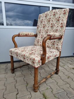 Starožitné křeslo - 4