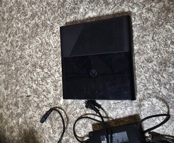 Xbox 360 Stingray plus ovladač a kabeláž - 4