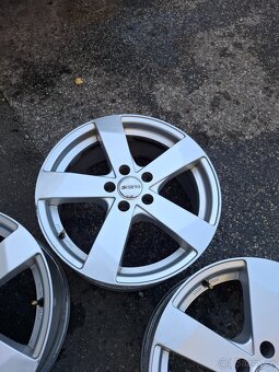 R17 alu kola 5x108 Dezent - 4