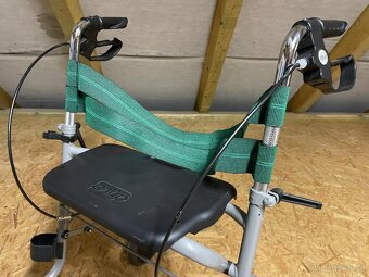 Chodítko skládací pro seniory - 4