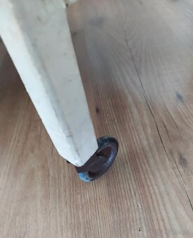 Starožitná postýlka - 4