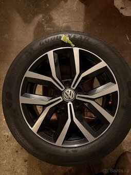 Letní sada kol VW alu disk 17 + pneu Goodyear - 4