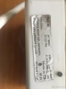 PRODÁM ELEKTRICKÝ PRUTOKOVÝ OHŘÍVAČ VODY MIRAVA M - 4