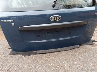 Kia Ceed combi - víko kufru , páté dveře - 4