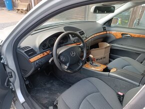 MERCEDES BENZ E 220 CDI - 4