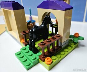 LEGO® Friends 41361 Mia a stáj pro hříbata

 - 4